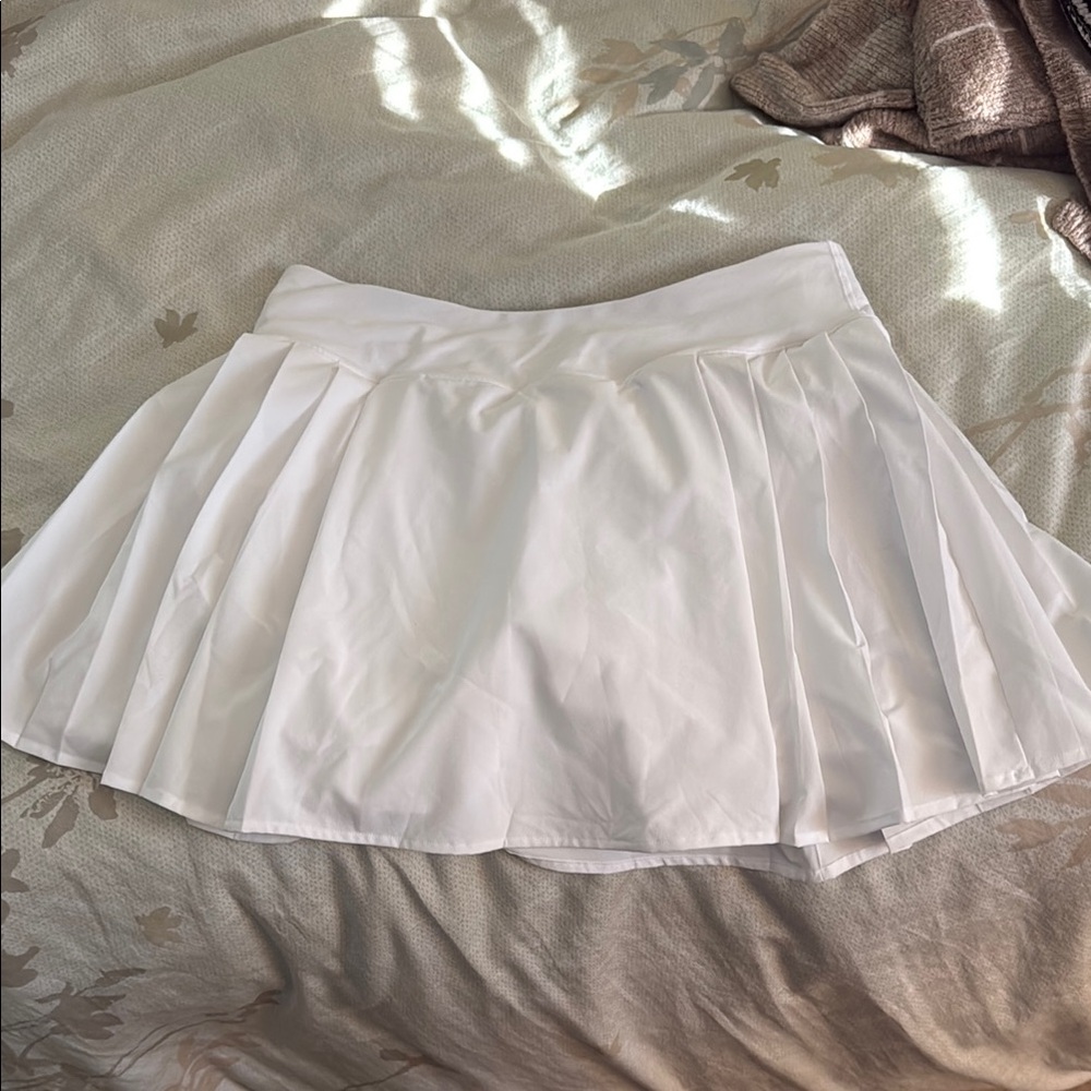 Lululemon side pleat tennis skirt size 6